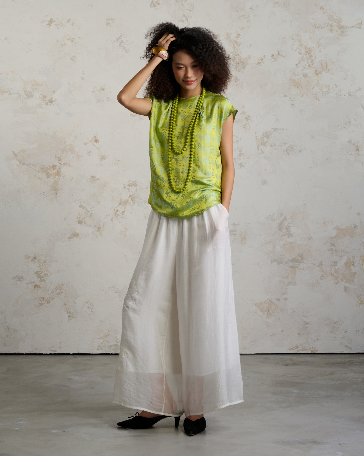 Chuồn chuồn - Pleated collar blouse